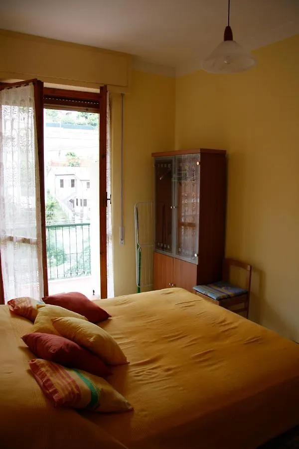 Interno 12 Apartment Varazze