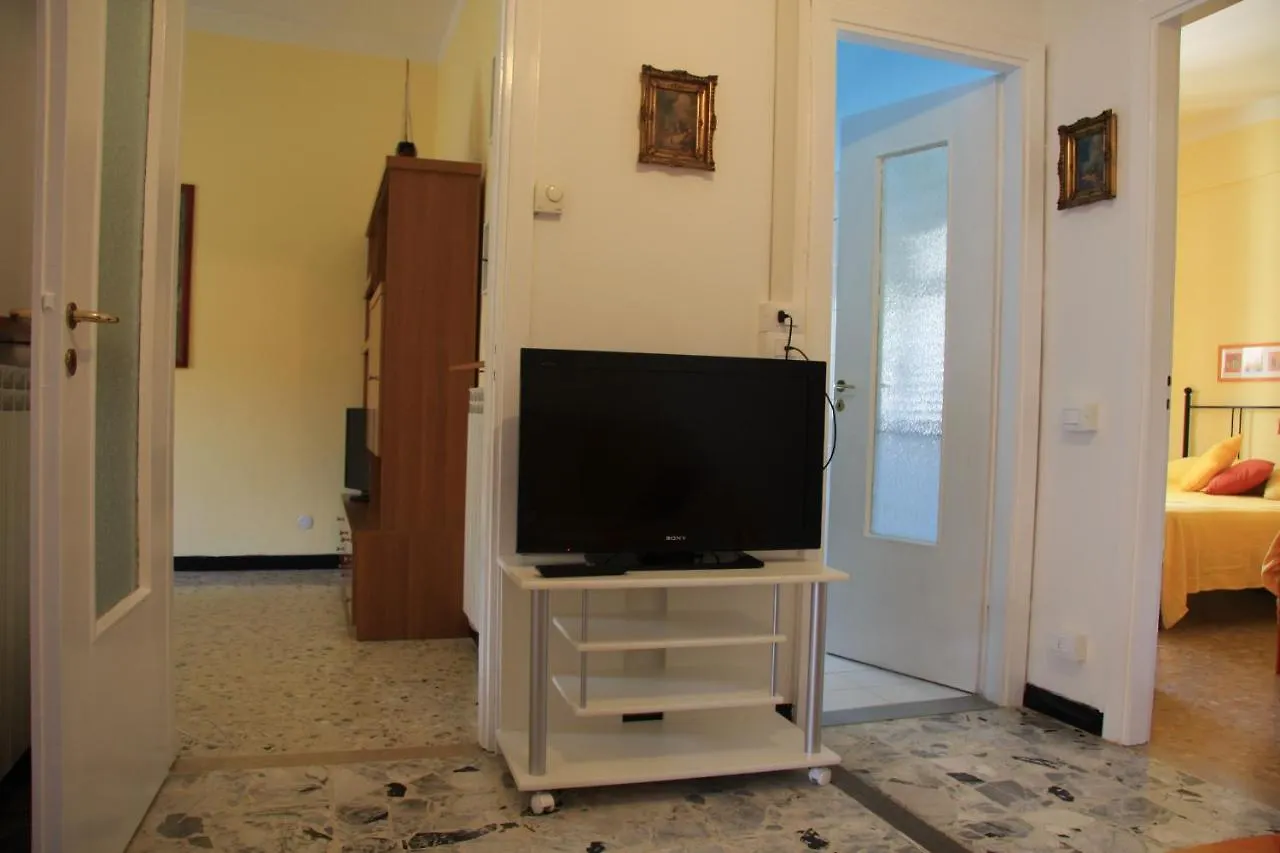 Interno 12 Apartment Varazze